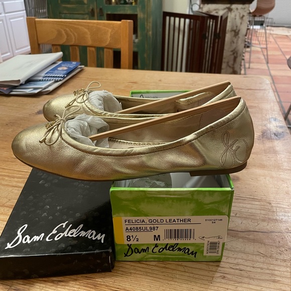 Sam Edelman Felicia Gold Leather Ballet Flats - Picture 8 of 14